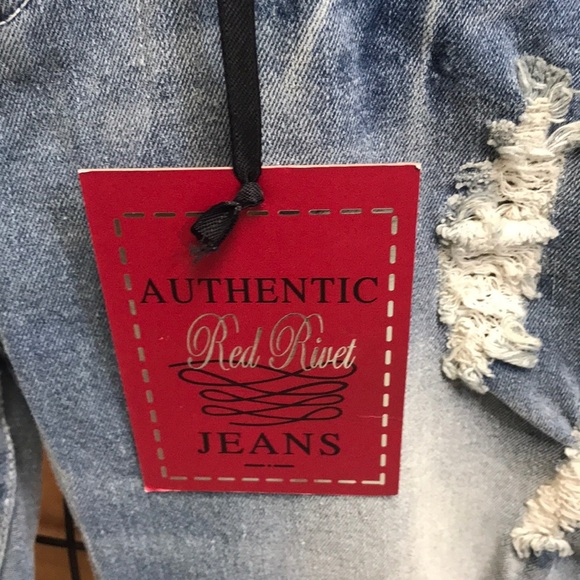 Red Rivet Distressed Capris - Picture 3 of 4